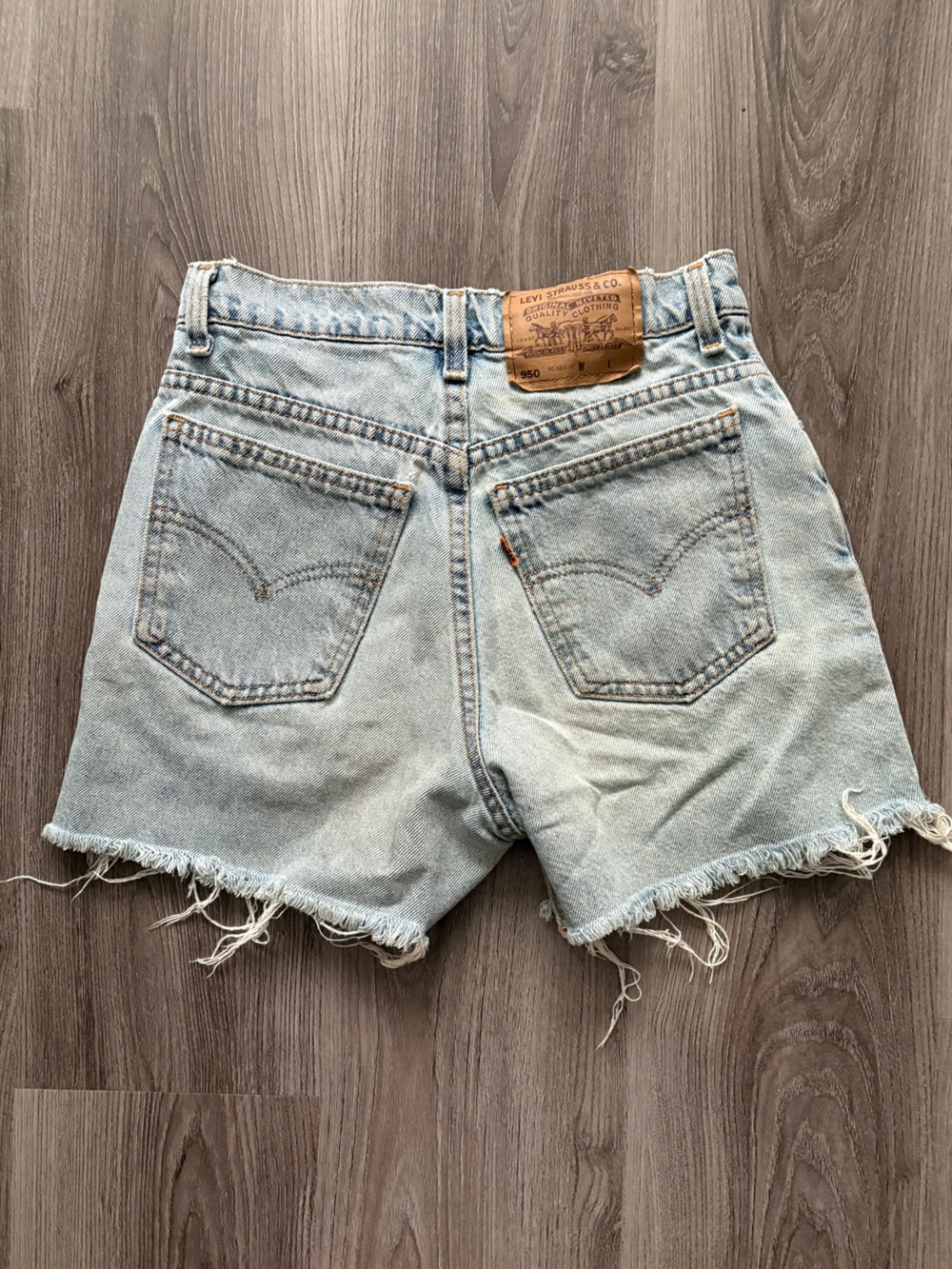 Orange Tab Levi's Light Wash Distressed Denim High Waisted Shorts - Picture 3 of 4